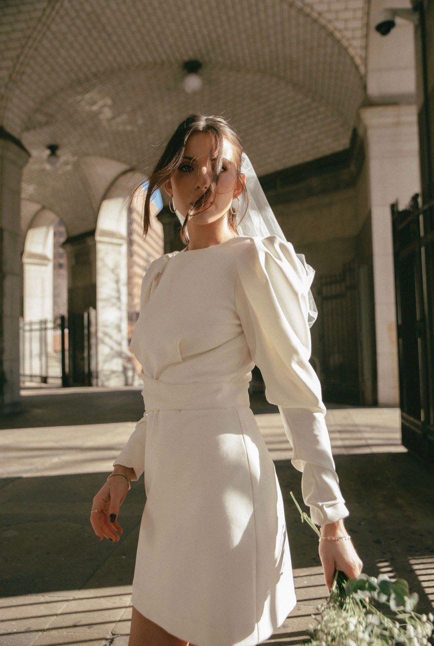 Long sleeve sample wedding dress — Liza Ray New York Long sleeve sample wedding dress — Liza Ray New York